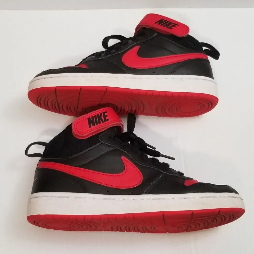 Nike boys court